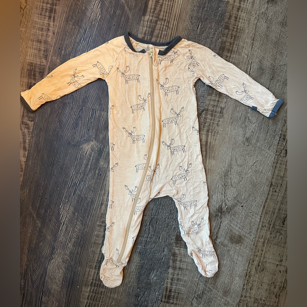 Bestaroo bamboo viscose pajamas moose 3-6mo